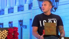 TERA INAT IVANI, JER JE ONA SA TOMOVIĆEM! Karić razotkrio tajne zadrugara, pa jednom rečenicom patosirao Sandru Rešić