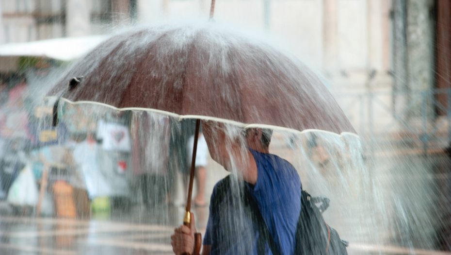 SUTRA NIGDE BEZ KIŠOBRANA Meteorolozi najavili promenu vremena u većem delu zemlje