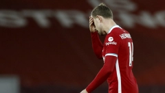 ŠOK NA "ENFILDU" Kapiten napušta Liverpul, dva velikana stala u red!