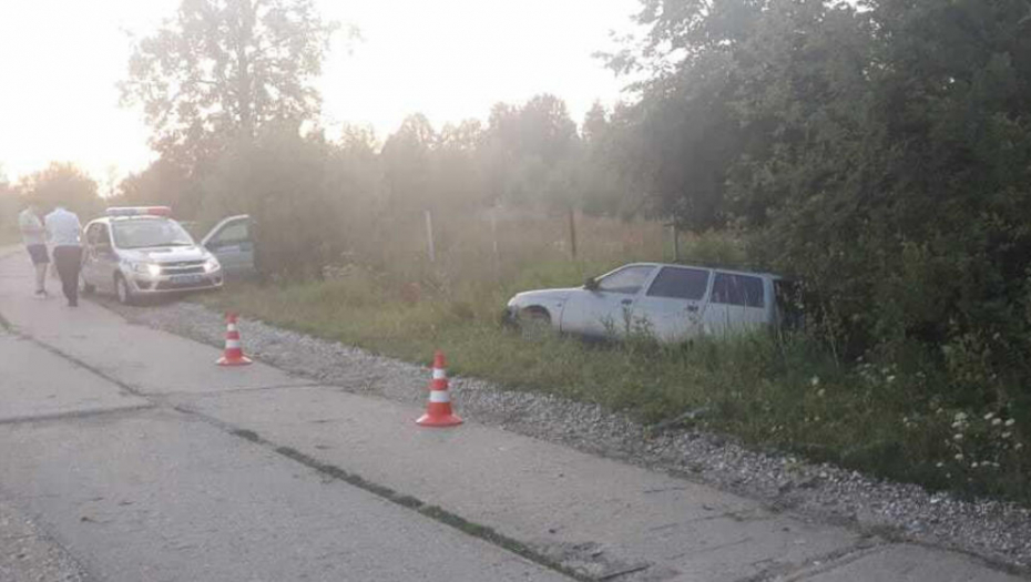 SAOBRAĆAJNA NESREĆA NA AUTOPUTU BEOGRAD-NIŠ Vozaču pukla prednja guma, automatski izgubio kontrolu nad vozilom