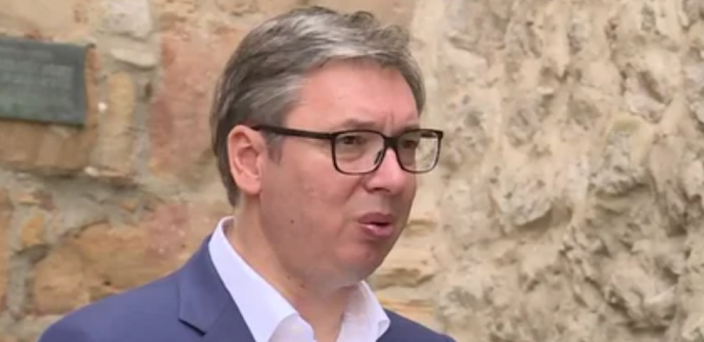 VUČIĆ U MANASTIRU MANASIJA Predsednik poslao poruku Srbiji sa mesta na kom se stvarala istorija