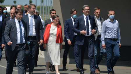 Vučić dolazi
