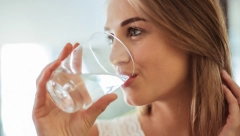 Volite da pijete hladnu vodu? Evo kako to utiče na vaš organizam