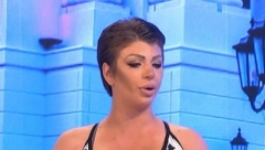 POJAVILA SE U EMISIJI UŽIVO! Nesvakidašnji stajling Miljane Kulić ostavio sve bez teksta, bujne grudi stavila u prvi plan, a svi komentarišu ovaj detalj! (FOTO)