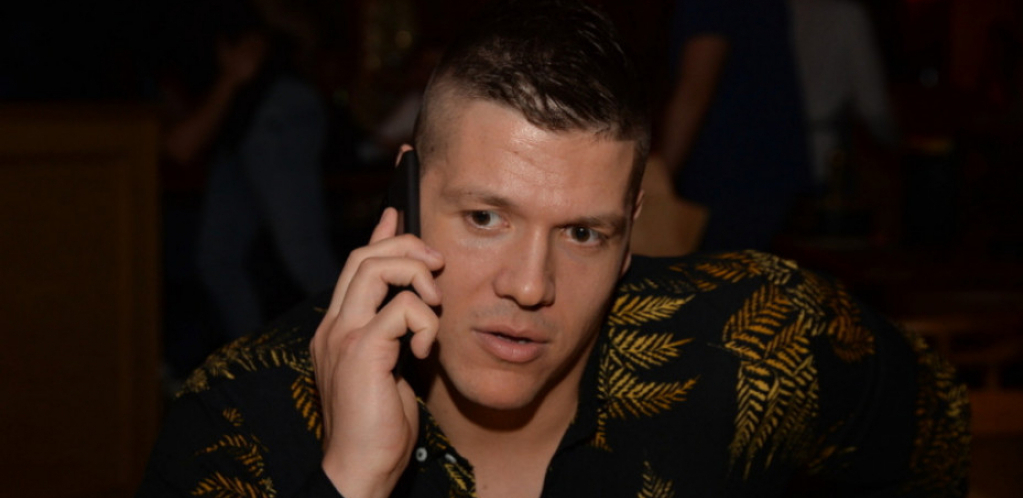 BRESKVICA MI JE DOBRA Sloba Radanović priznao kako se oseća nakon novog albuma, a evo i koja koleginica mu se sviđa!