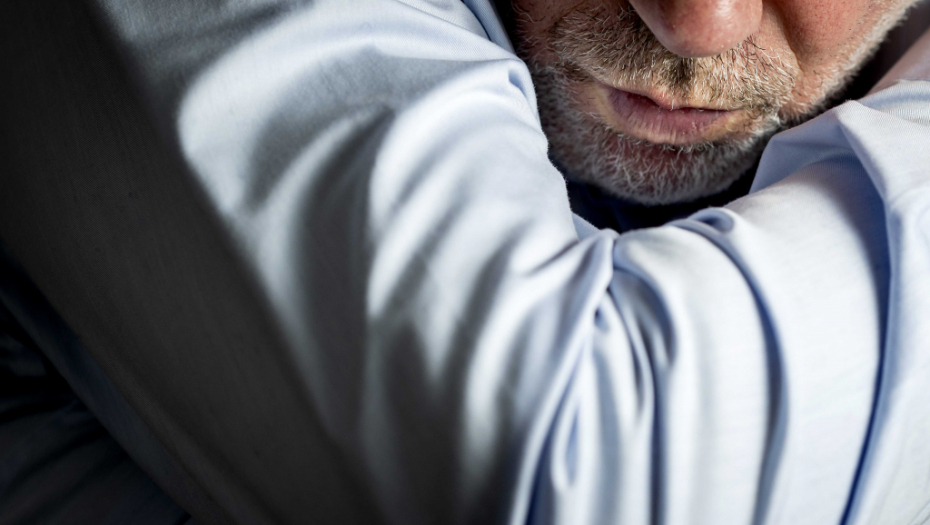 LJUDI MISLE DA JE KOVID, ALI ISTINA JE DRUGČIJA Sezona je "SUPER PREHLADE": Počelo je sa grloboljom i užasnim bolom u sinusima...