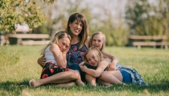 BESPLATNI KURSEVI ZA SUPER MAME Udruženje Asocijacija mama Srbije pomaže majkama da se zaposle ili pokrenu sopstveni biznis