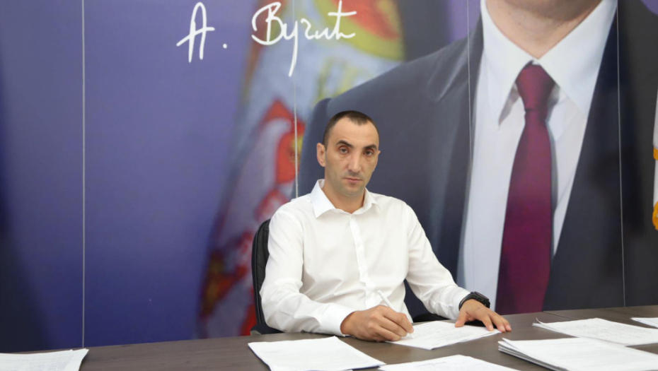 BRANISLAV MALOVIĆ Sledi velika borba, ali na čelu sa predsednikom Vučićem predaja za nas nije opcija!