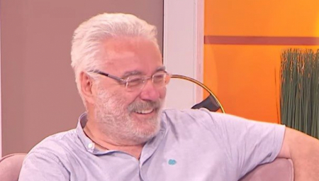 VIC DANA Prilazi doktor Nestorović pacijentu i kaže mu...
