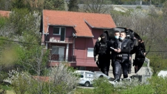 BIA PRIKAZALA SNIMAK UPADA U KUĆU VELJE NEVOLJE Ovako je otkrivena tajna soba užasa u Ritopeku (VIDEO)