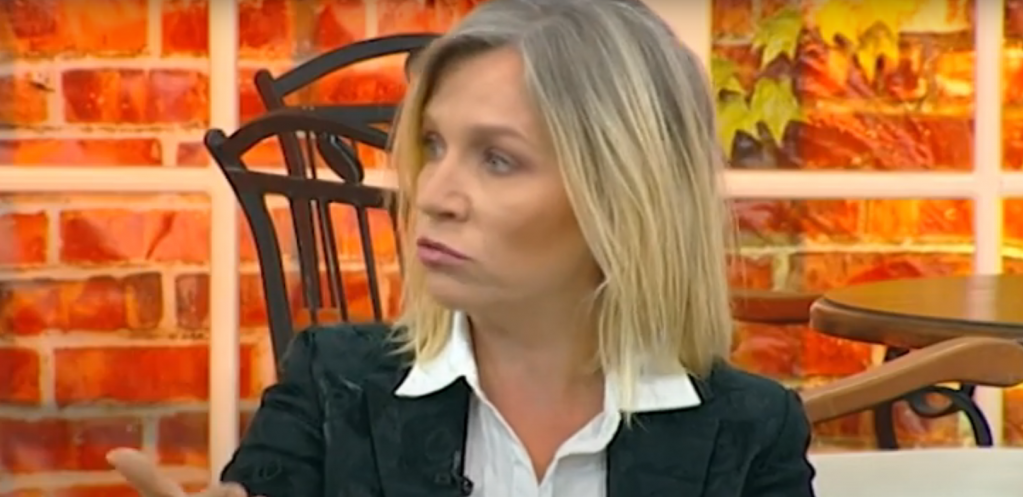 VODTELJKA PINK TELEVIZIJE SAZNALA U PROGRAMU DA JOJ SE UBIO PRIJATELJ, PA NAPUSTILA STUDIO Dali su joj da pročita vest, a ona je shvatila ko je on!