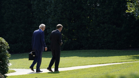 BAJDEN IDE POD NOŽ! Supruga američkog predsednika nagazila na sumnjiv predmet!