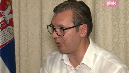 VUČIĆ NIKAD ISKRENIJI Znam da me strane sile obaraju preko kriminalaca i domaćih sluga, cilj im je da stvore obruč oko Srbije