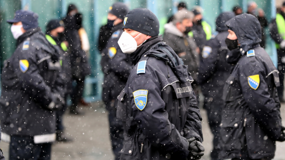 IMAJU OVLAŠĆENJA! Evo šta može da uradi policija Srpske ako krenu hapšenja za genocid!
