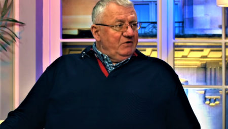 ŠEŠELJ SE JAVIO IZ ILEGALE: Ameri me prate preko satelita!