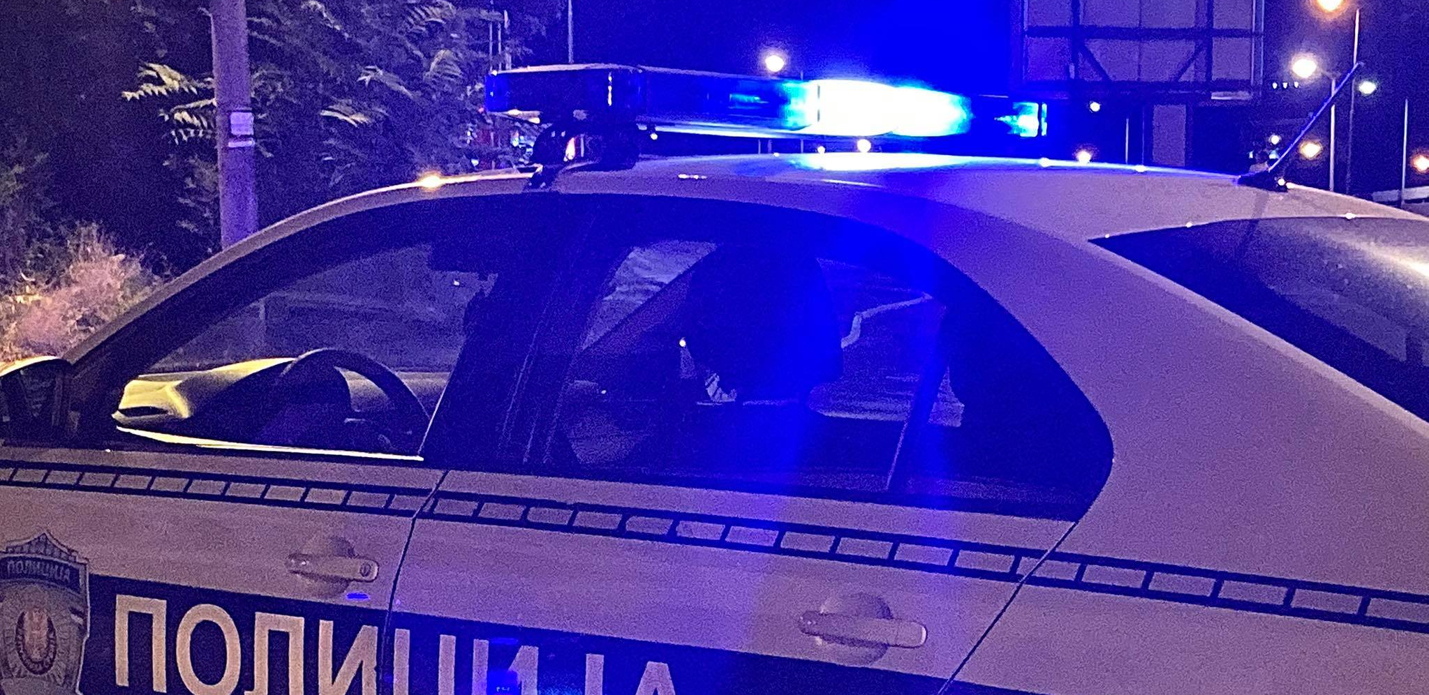 ISKLJUČEN ZBOG NASILNIČKE VOŽNJE Bahati nadrogirani vozač prošao kroz tri crvena svetla ne bi li umakao patroli