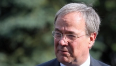 VODI SE TESNA BORBA U IZBORNOJ NOĆI Nemačka pred velikim izazovom