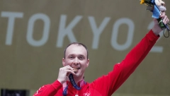 NIJE JE ZABORAVIO! Sebić je posle osvajanja bronze uzeo njenu sliku i oduševio naciju gestom i rečima (FOTO)