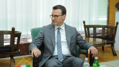 PETAR PETKOVIĆ Pozivam hrabre Srbe da ne reaguju, borimo se za mir