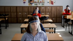 ŠKOLARCI NA METI KORONE Ove nedelje "drugi model" u šest lokalnih samouprava