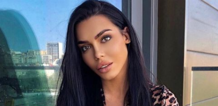 MUŽA KRIJE KAO ZMIJA NOGE! Helena Topalović nakon udaje pokazala skupocene burme, a ovaj detalj nikome nije promakao! (FOTO)