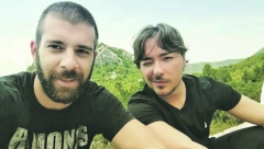 MILAN STANKOVIĆ NAPUSTIO MANASTIR, A EVO GDE JE ODMAH OTIŠAO Oko njega baldahini, a pevač uživa!
