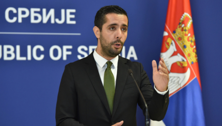 MOMIROVIĆ O SKANDALOZNOJ ZABRANI USTAŠA VUČIĆU: "Ključeve Jasenovca ne sme da drži Zagreb"