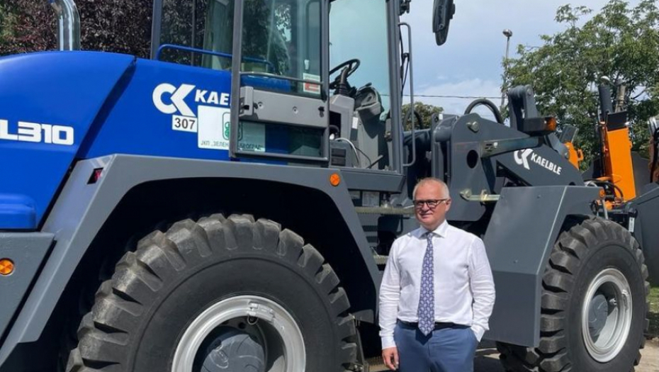 "SADIŠA ĆE NAM POMOĆI" U Beogradu više neće biti posečeno nijedno stablo! (FOTO/VIDEO)