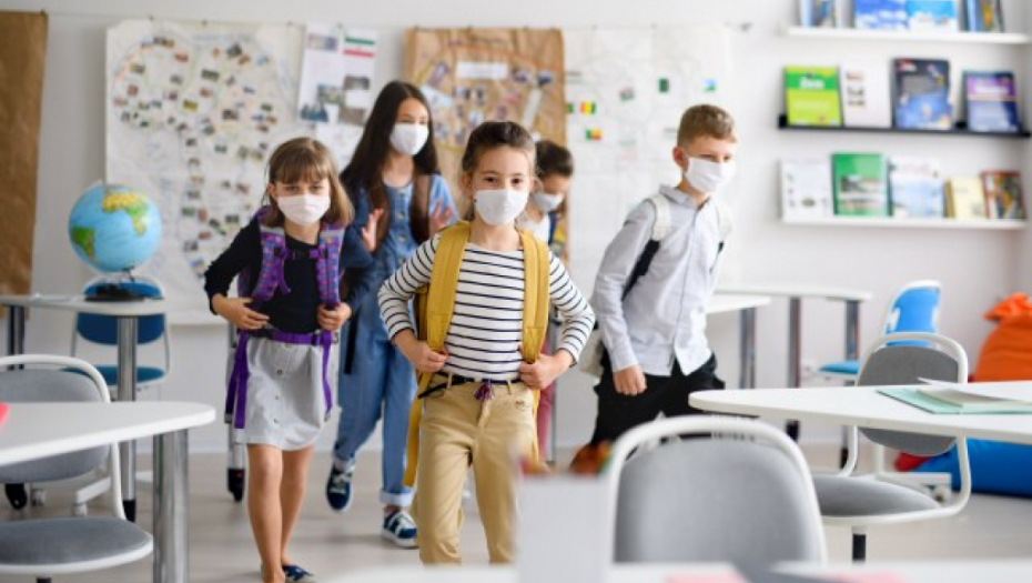 OMIKRON MEĐU DECOM Ove simptome roditelji nikako ne smeju da ignorišu