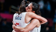 VASIĆ I BRUKS OKONČALE PREBOGATU REPREZENTATIVNU KARIJERU Devojke, od srca Vam hvala za sve!