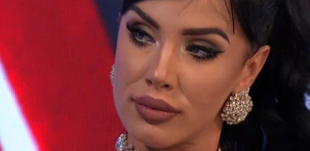 ONA JE NA OPERACIONOM STOLU, A MUŽ JOJ SE PROVODI SA PEŠIĆKOM! Aleksandra Subotić se oglasila iz bolnice!