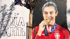 MILICA MANDIĆ OD KOMŠIJA DOBILA MURAL Naselje Stepa Stepanović ponosi se zlatnom olimpijkom (FOTO)