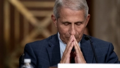 KORONA IZAŠLA IZ LABORATORIJE?! Procurili mejlovi: U priču umešan i Fauči