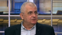 ČANAK "NA IVICI NERVNOG SLOMA" Ceo opštinski odbor pristupio stranci njegovog ljutog protivnika! (FOTO)