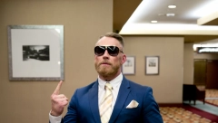 NEPOZNATA OSOBA POGODILA KONORA  Irac potpuno pobesneo (VIDEO)