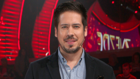 AKO IMA ZAINTERESOVANIH, JAVITE SE! Nikola Rokvić gradi put do crkve u rodnom mestu pokojnog oca, a evo šta mora da proda kako bi to osvario!