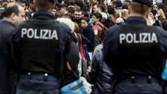 FAŠISTI U SRED EVROPE PONOVO MARŠIRAJU Obučeni u crno podsetili na jezivu prošlost Italije