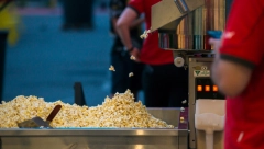 POSTOJI DOBAR RAZLOG Evo zašto su sedišta u bioskopu crvene boje