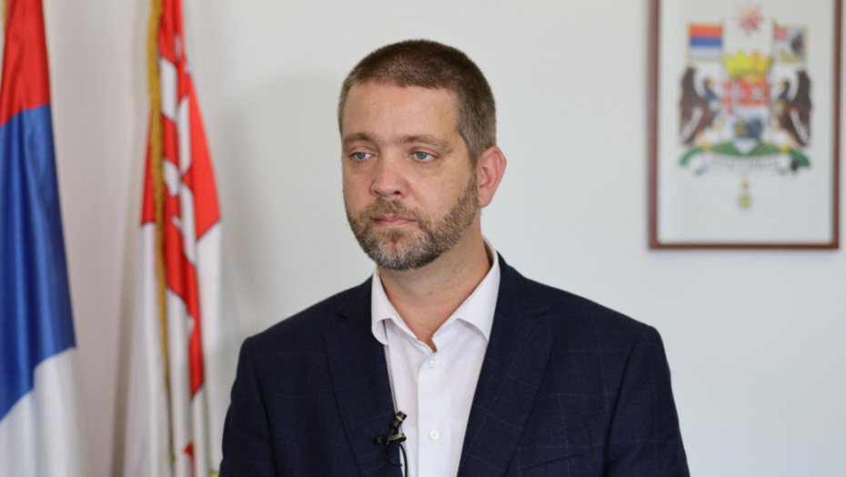 GRADONAČELNIK KRAGUJEVCA OBIŠAO RADOVE U ENERGETICI: Ovo je poslednja sezona u kojoj se grejemo na ugalj (FOTO)