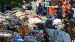 LOPOVI IM NOĆU KRADU ROBU Posle ogromnog požara koji ih je zadesio, Kinezi u bloku 70 se susreću sa novim problemom