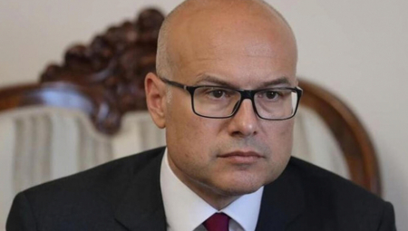 JUTARNJI LIST NAPAO KANDIDATA ZA BUDUĆEG PREDSEDNIKA VLADE SRBIJE: Hrvati u panici da će Vučević biti premijer!