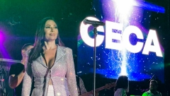 NAPRAVILA SPEKTAKL U CRNOJ GORI! Publika uglas pevala Cecine hitove, pevačica dovela atmosferu do usijanja u najvećem klubu na Balkanu (FOTO)