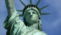 PREDSEDNIK MEKSIKA: Srušićemo Kip slobode ako Asanž završi u američkom zatvoru