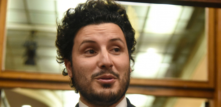 ABAZOVIĆ STVARA SAVEZ SA PRIŠTINOM? Još jednom zabada nož u leđa Srbiji