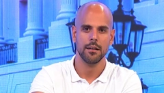 MIŠEL GVOZDENOVIĆ POSTAJE OTAC Pevač i supruga čekaju dete, evo kojeg je pola