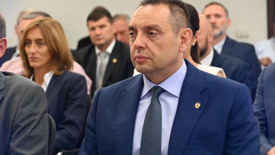 MINISTAR VULIN UKANALIO KURTIJA Ko njega šta pita?! Znam šta je naumio, zadaćemo kontraudarac od kog se neće oporaviti