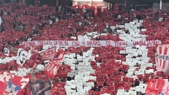 TRANSPARENTI "GRME" Verne "delije" poslale više brutalnih poruka, društvene mreže se usijale (FOTO)