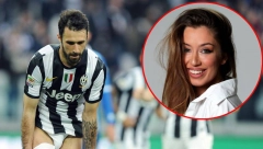 "OD KAD TEBE ZNAM" Legendarni crnogorski fudbaler odlepio na Teu Tairović! (VIDEO)