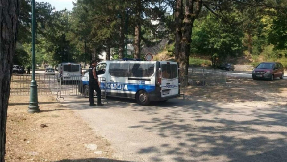 ČETIRI HILJADE LJUDI NA SKUPU NA CETINJU Policija saopštila da niko nije sprečavan da dođe