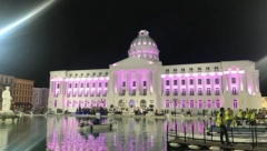 POZNATI BRITANSKI PEVAČ TAJNO BORAVIO U ZADRUZI Nekoliko dana boravio u Beloj kući, svi ostali u šoku kada su isplivali ovi kadrovi